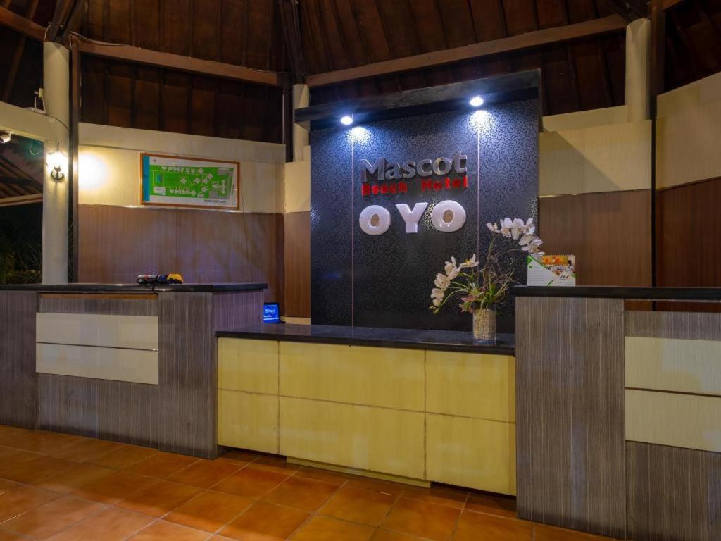 Oyo 1508 Mascot Beach Hotel Mangsit Exterior foto