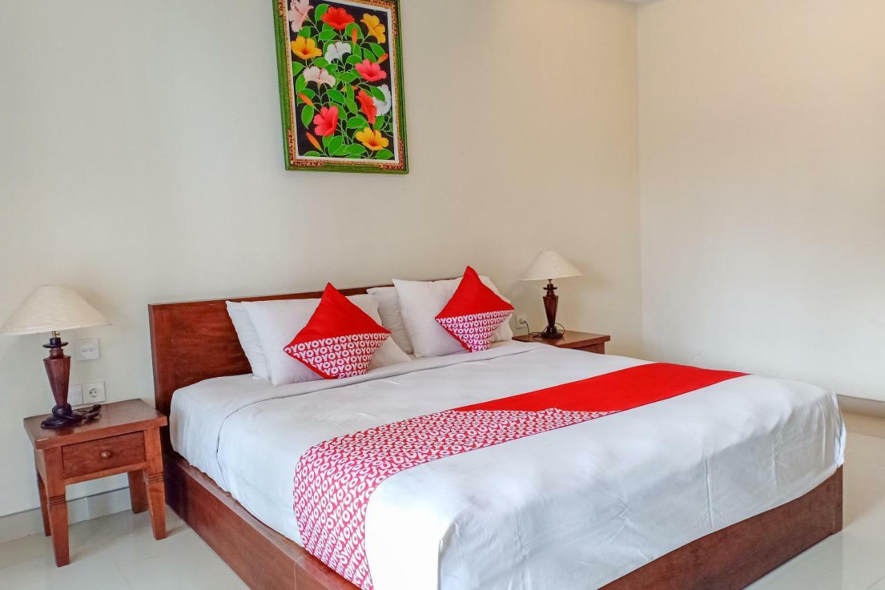 Oyo 1508 Mascot Beach Hotel Mangsit Exterior foto